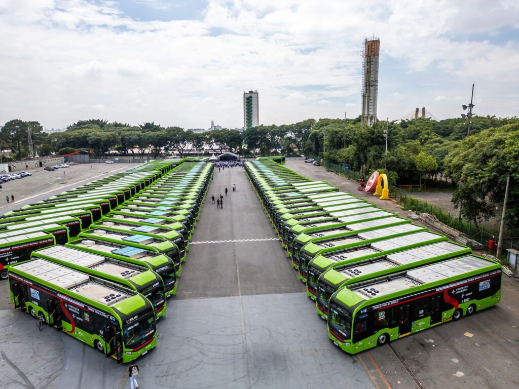 liderados-por-sao-paulo,-onibus-eletricos-tem-forte-crescimento-no-1o-semestre