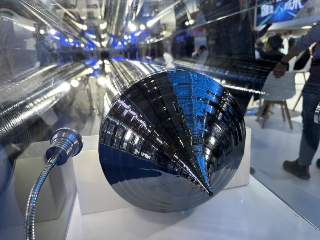 lingotes-de-silicio-tipo-n-dopados-com-antimonio-para-aumentar-a-resistencia-mecanica-dos-modulos-solares