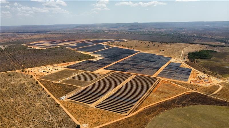 matrix-energia-inaugura-usina-solar-de-105-mw-em-minas