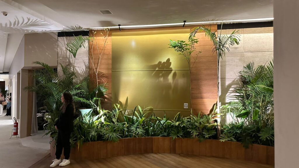 modulos-coloridos-sao-a-nova-aposta-da-dah-solar-para-segmento-de-alto-pardao