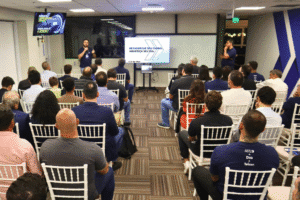 ar70-e-teison-em-parceria-com-o-supermercado-dia-oferecem-75-pontos-de-recarga-rapida