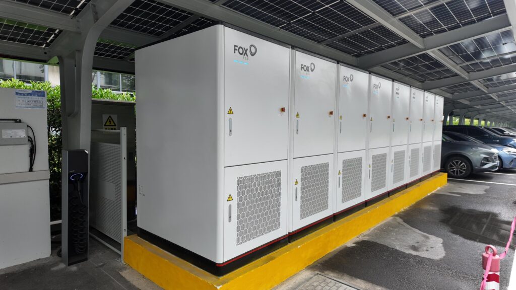 foxess-projeta-que-baterias-cheguem-a-10%-dos-novos-sistemas-solares-no-brasil-este-ano