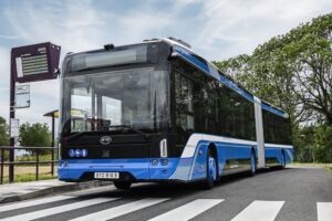 o-brasil-acelera-a-producao-de-onibus-eletricos-e-se-posiciona-como-lider-regional-ate-2026