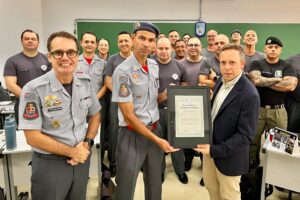 associacao-norueguesa-do-veiculo-eletrico-e-abve-prestam-reconhecimento-ao-major-ronaldo-ribeiro-pelos-servicos-prestados-a-eletromobilidade