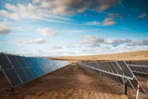 aneel-autoriza-primeira-unidade-de-armazenamento-em-baterias-vinculada-a-usina-solar