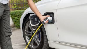 general-motors-e-toyota-registram-crescimento-historico-em-veiculos-eletricos-na-colombia