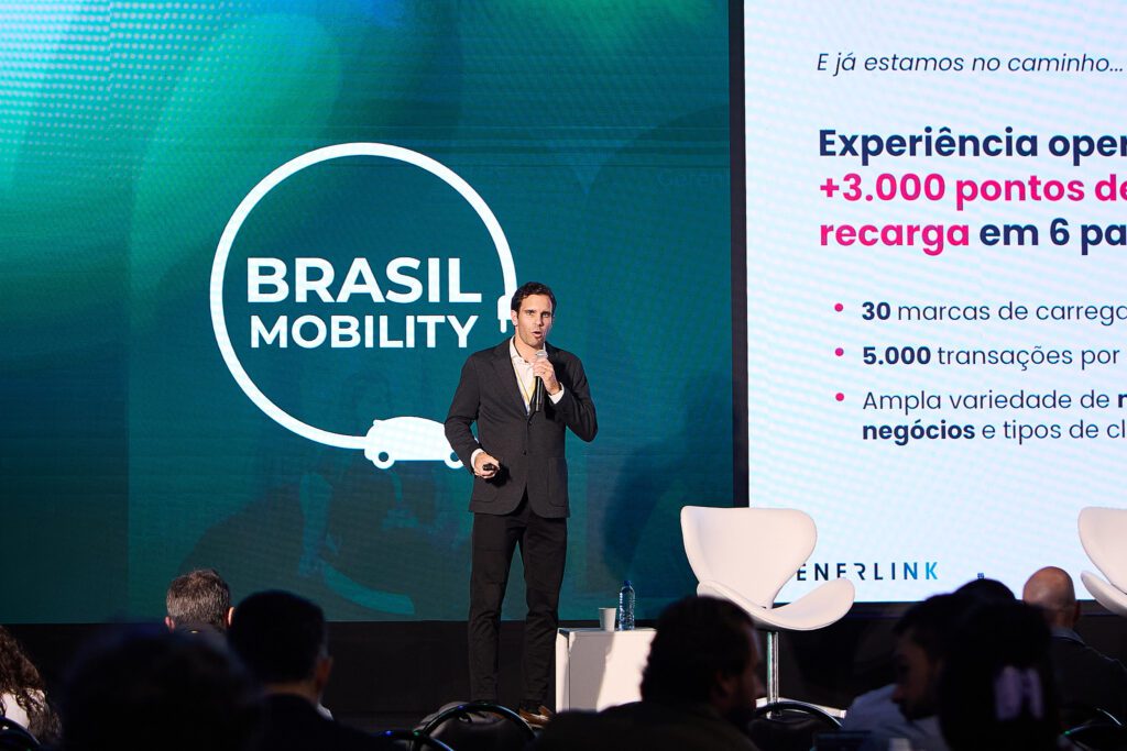 enerlink apresenta-no-brasil-sua-plataforma-evx-para unificar-o-carregamento-de-carros-eletricos-e-otimizar-o-uso-de-carregadores