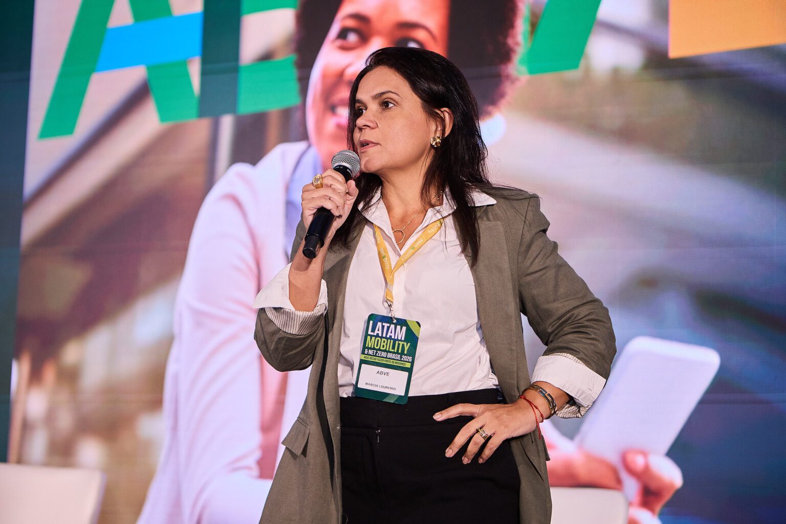 abve-revela-no-latam-mobility-brasil-2026-que-o-pais-superou-16,8%-de-market-share-de-veiculos-eletrificados-e-projeta-mais-de-300-mil-unidades-em-2026