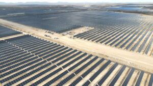 com-destaque-para-eletricidade-e-veiculos-eletricos,-brasil-e-principal-destino-de-investimentos-chineses
