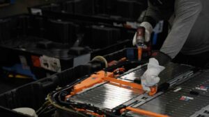 china-lanca-a-“identidade-digital”-para-baterias:-nenhum-veiculo-eletrico-podera-ser-comercializado-sem-esse-sistema-de-rastreabilidade-obrigatorio