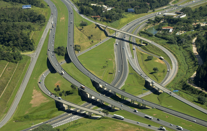 fit-energia-fornecera-energia-solar-distribuida-para-rodovias-da-motiva-em-sao-paulo-e-no-parana