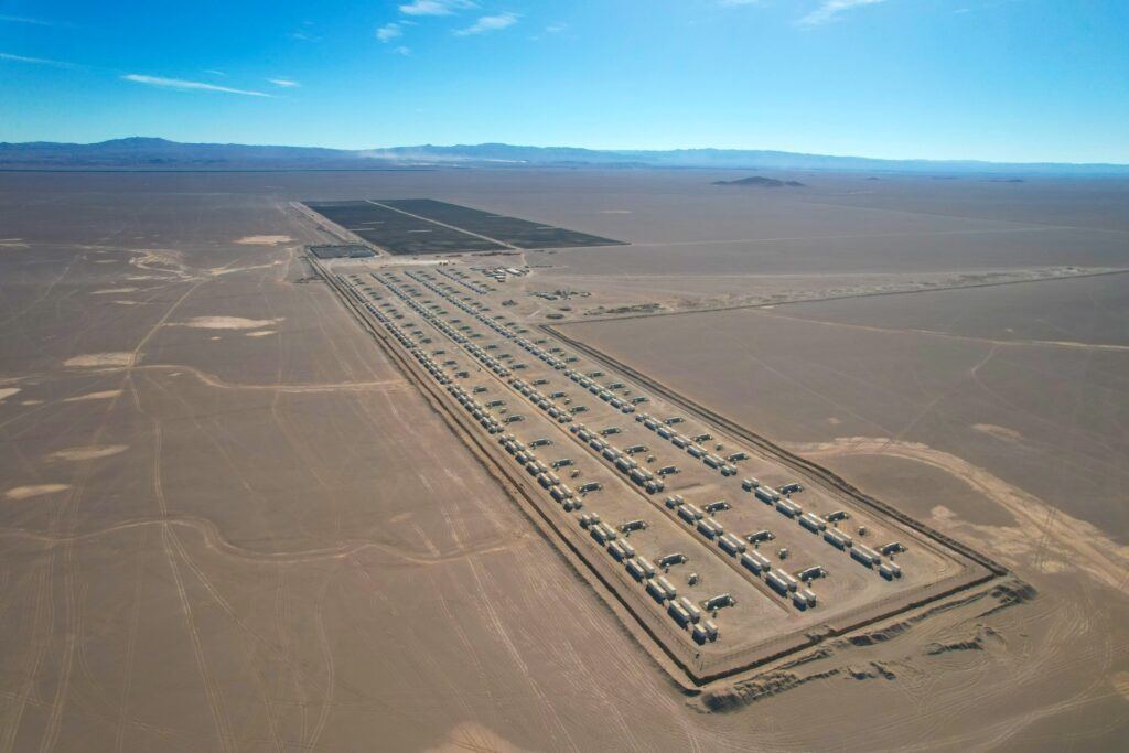 maior-planta-de-baterias-das-americas-entra-em-operacao-com-3,5-gwh-no-chile