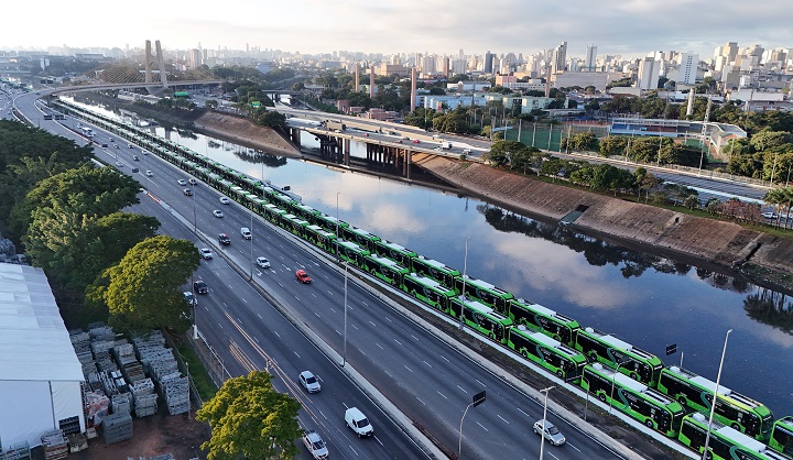 onibus-eletricos-tem-crescimento-de-92,5%-no-1o-semestre-de-2026-comparado-a-2025
