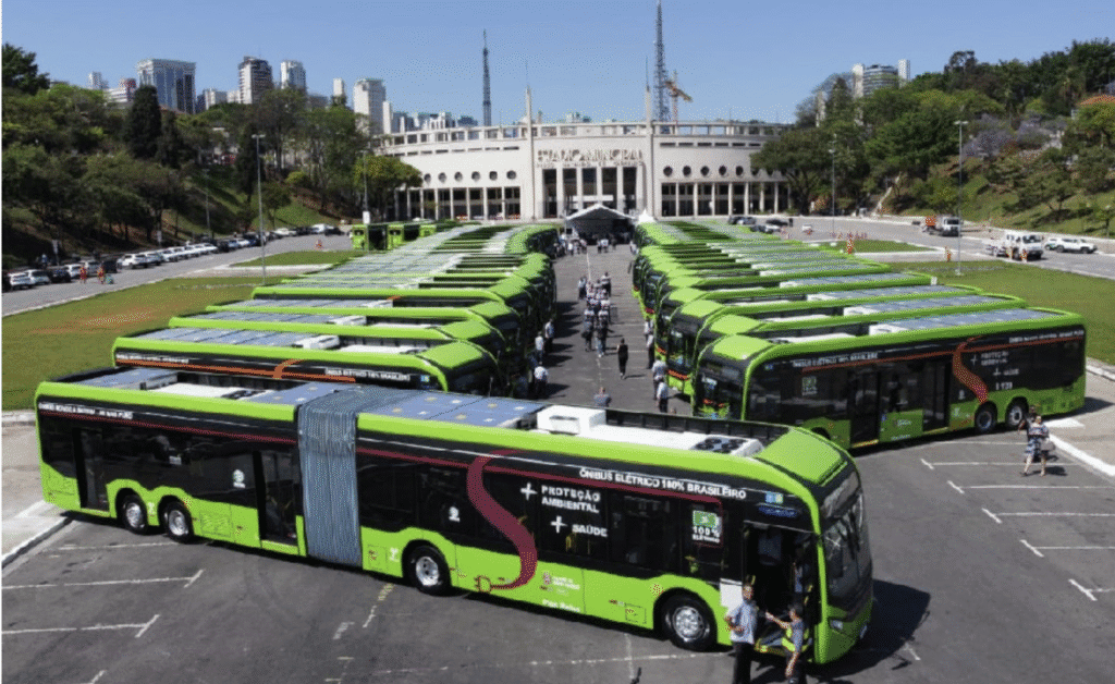 emplacamentos-de-onibus-eletricos-quase-dobram-no-primeiro-semestre