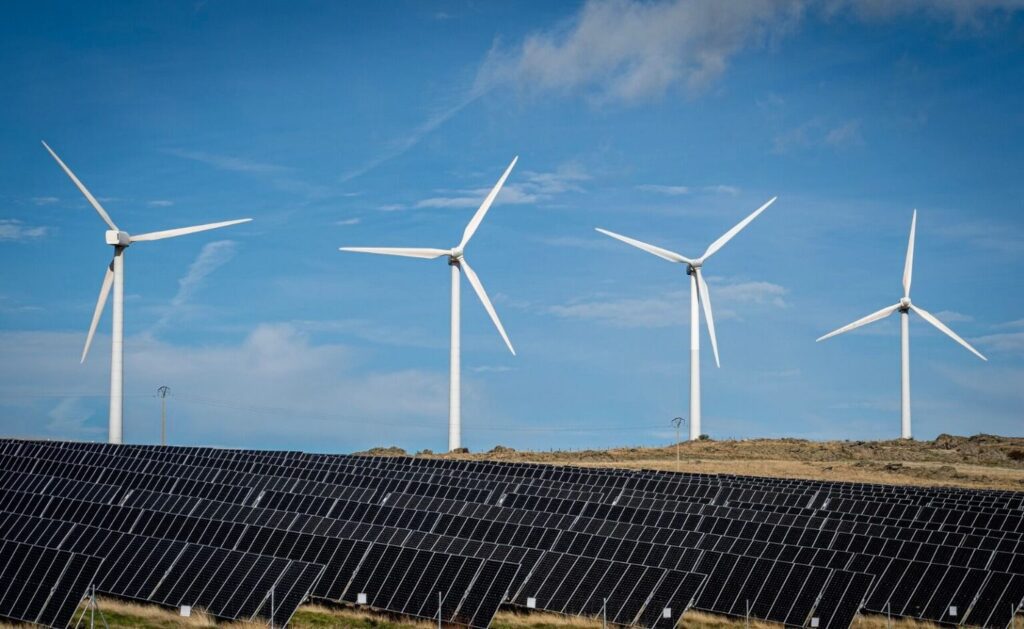 producao-recorde-de-energia-solar-na-europa-impulsiona-aumento-dos-precos-negativos-da-eletricidade