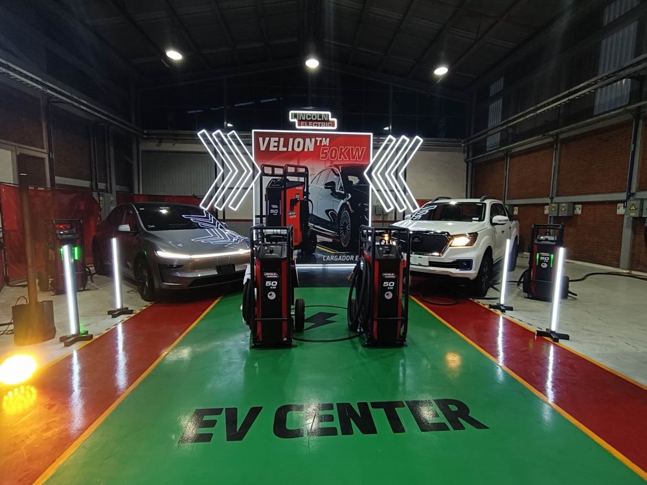 lincoln-electric-mexico-inaugura-seu-ev-center-e-apresenta-novas-solucoes-para-a-mobilidade-eletrica
