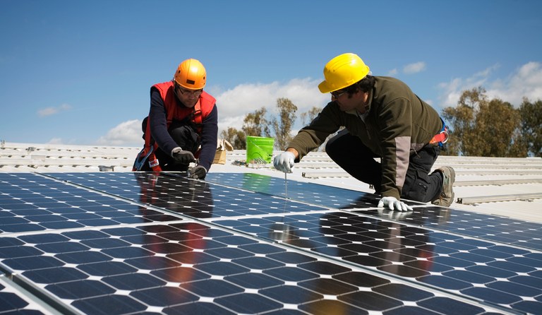 empregos:-10-vagas-em-solar,-armazenamento-e-eletromobilidade-no-brasil