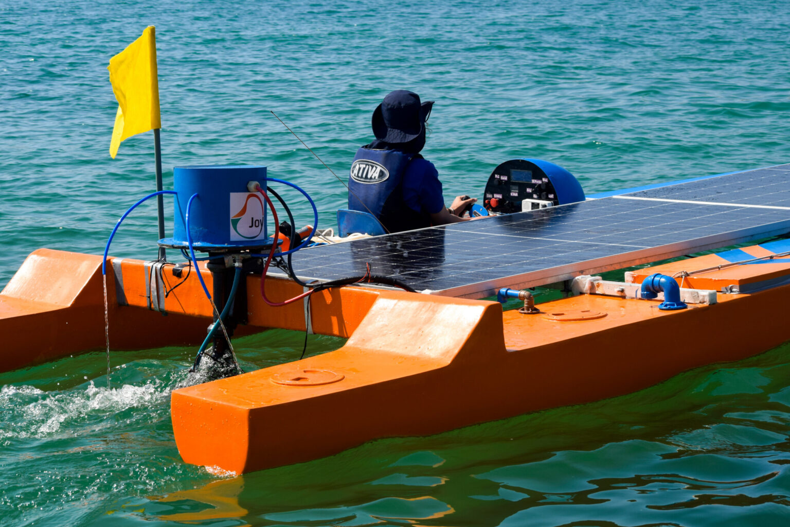 macae-recebe-competicao-de-barcos-movidos-a-energia-solar
