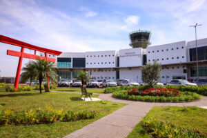 aeroporto-de-maringa-preve-r$-1,77-milhao-para-locacao-de-veiculos-eletricos-e-hibridos
