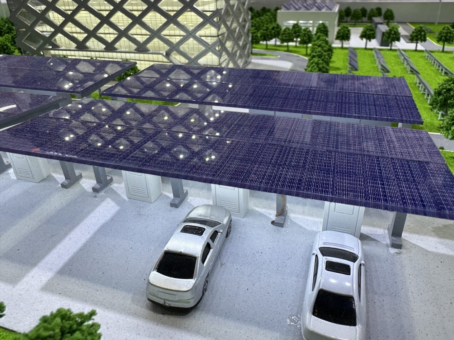 criando-valor-em-meio-a-turbulencia:-mobilidade-eletrica-impulsiona-a-energia-solar-e-o-armazenamento